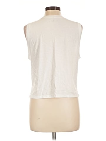 Abercrombie & Fitch Sleeveless T-Shirt (view 2)
