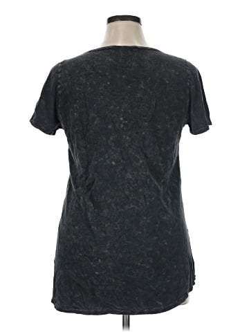 Lularoe Short Sleeve T-Shirt (view 2)