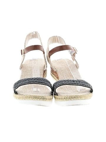 Unbranded Wedges (view 2)