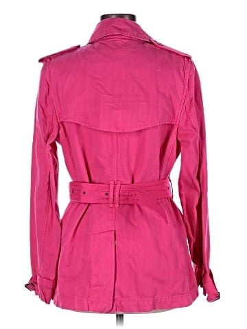 Burberry Trenchcoat (view 2)