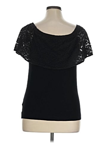 Skye's The Limit Short Sleeve Top (view 2)