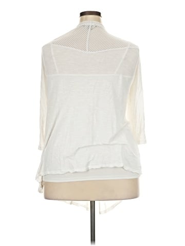 Cable & Gauge 3/4 Sleeve Blouse (view 2)