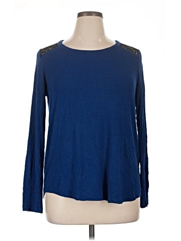 Rouge Pullover Sweater (view 1)
