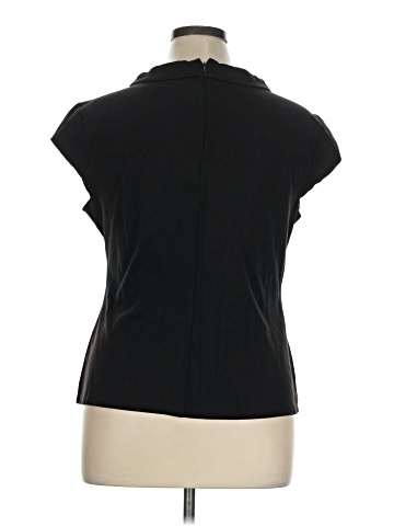 7th Avenue Design Studio New York & Company Short Sleeve Top (view 2)