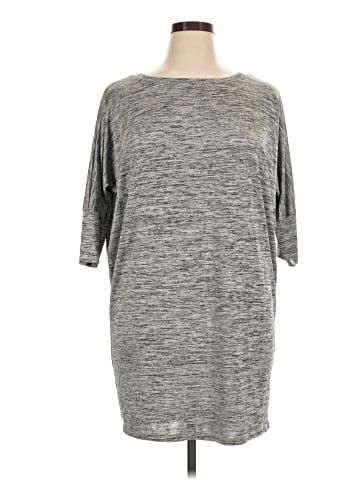 Just Fab 3/4 Sleeve T-Shirt (view 1)