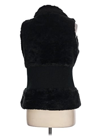 Romeo & Juliet Couture Faux Fur Vest (view 2)