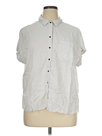 Jane and Delancey Short Sleeve Button-Down Shirt (view 1)