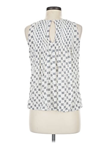 Hem & Thread Sleeveless Blouse (view 2)