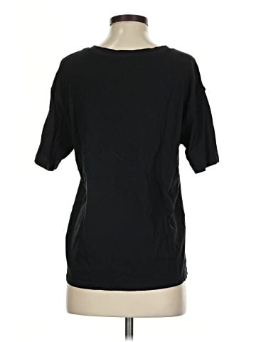 Victoria's Secret Short Sleeve T-Shirt (view 2)