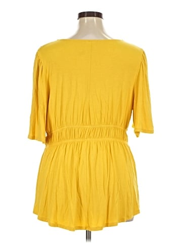 Universal Standard Short Sleeve Blouse (view 2)