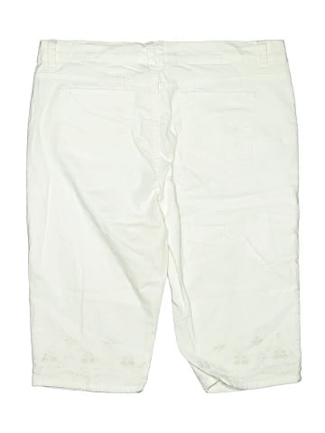 Gloria Vanderbilt Khaki Shorts (view 2)