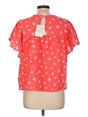 Lularoe Short Sleeve Blouse (view 2)