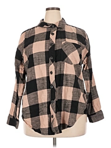 Maurices Long Sleeve Button-Down Shirt (view 1)