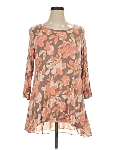 LOGO by Lori Goldstein 3/4 Sleeve Blouse (view 1)