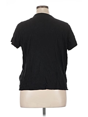Old Navy Short Sleeve T-Shirt (view 2)
