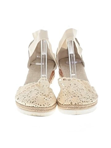 Unbranded Wedges (view 2)