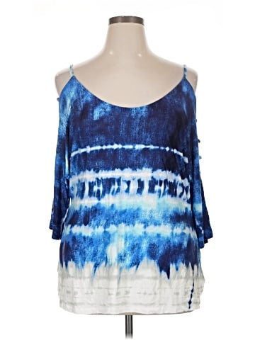 Venus 3/4 Sleeve Top (view 1)
