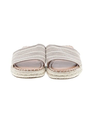 Universal Thread Sandals (view 2)