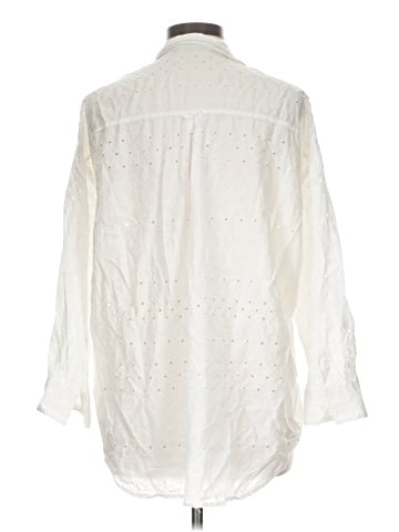 Old Navy Long Sleeve Button-Down Shirt (view 2)