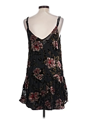 American Eagle Outfitters Casual Dress (view 2)