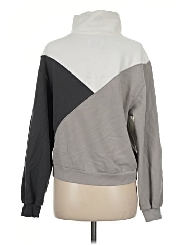 Abercrombie & Fitch Sweatshirt (view 2)