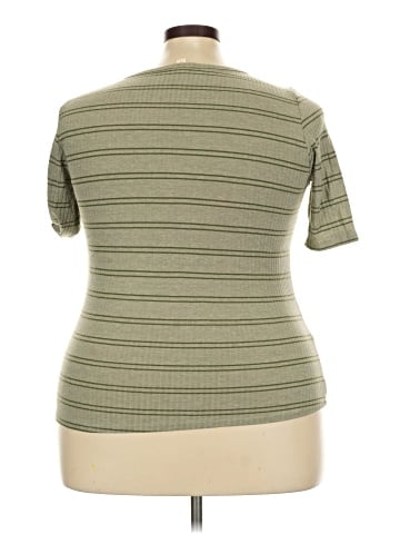 Lularoe Short Sleeve T-Shirt (view 2)