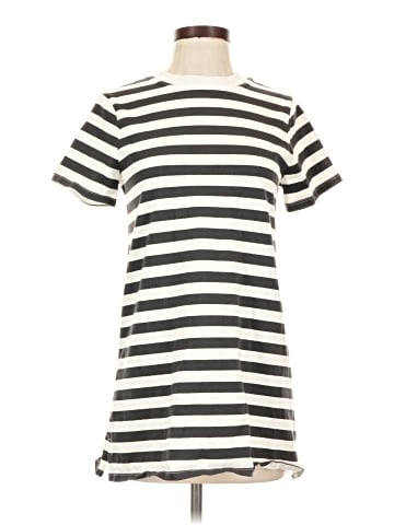 Old Navy Casual Dress (view 1)