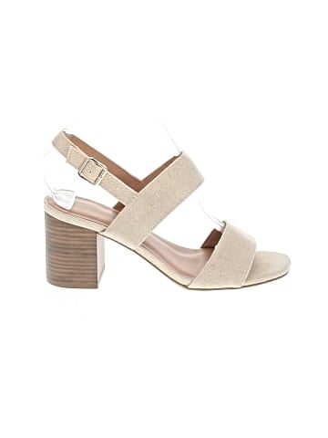 Old Navy Sandals (view 1)