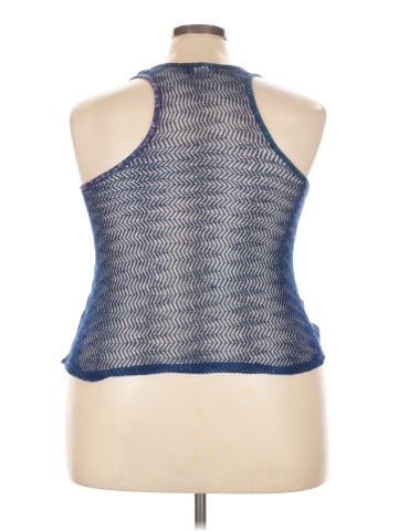 Weavers Sleeveless Top (view 2)