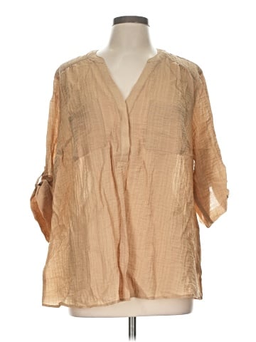 Torrid 3/4 Sleeve T-Shirt (view 1)