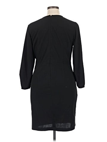 Donna Morgan Casual Dress (view 2)