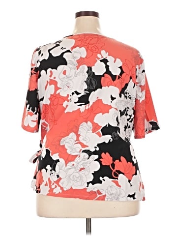 Brownstone Studio New York Short Sleeve T-Shirt (view 2)