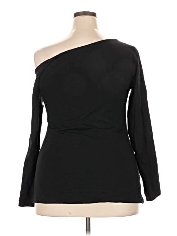 Torrid 3/4 Sleeve T-Shirt (view 2)