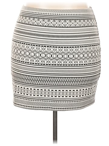 Xhilaration Casual Skirt (view 1)