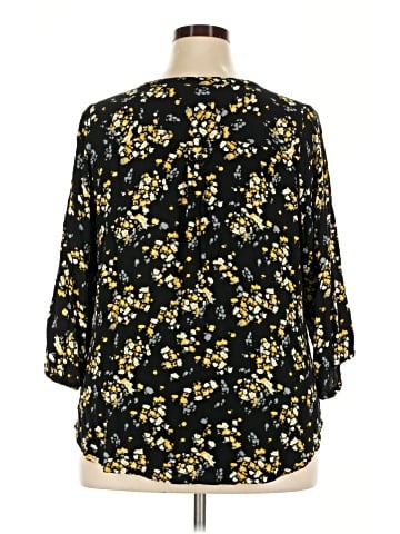 Market and Spruce 3/4 Sleeve Blouse (view 2)