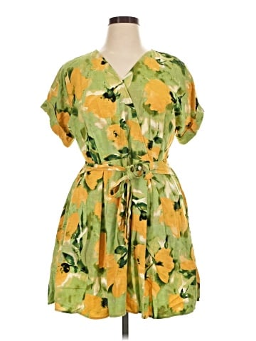 Simply Vera Vera Wang Casual Dress (view 1)