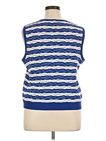 St. John Sport Sweater Vest (view 2)