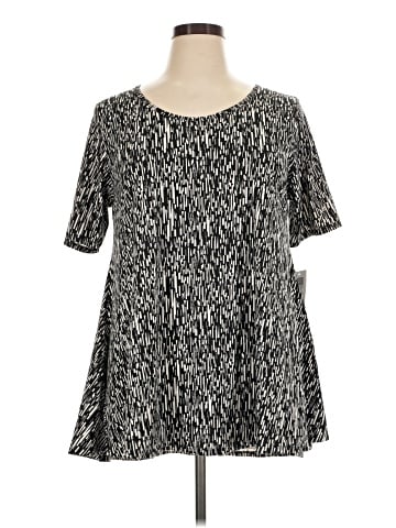 Lularoe Short Sleeve Blouse (view 1)