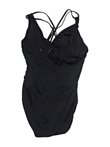 La Blanca One Piece Swimsuit (view 2)