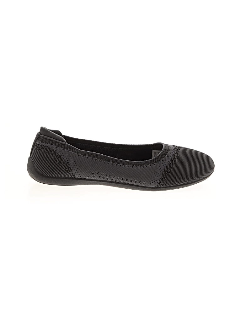 Pre-owned Dearfoams Flats In Black
