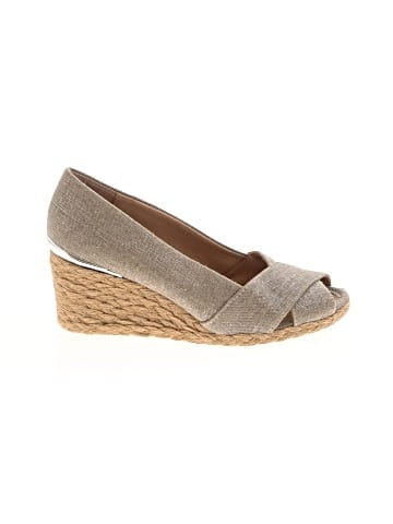 Adrienne Vittadini Wedges (view 1)