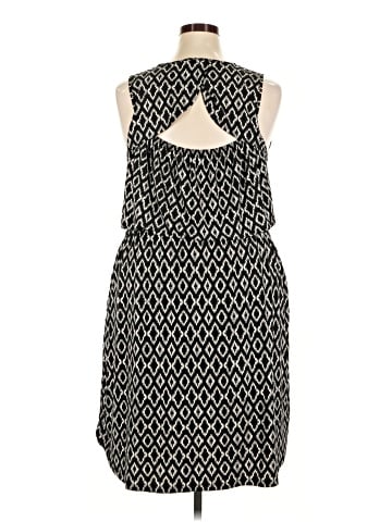 Banana Republic Factory Store Casual Dress (view 2)