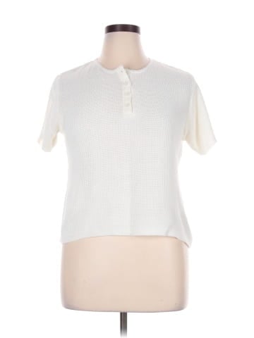 Bobbie Brooks Short Sleeve Top (view 1)