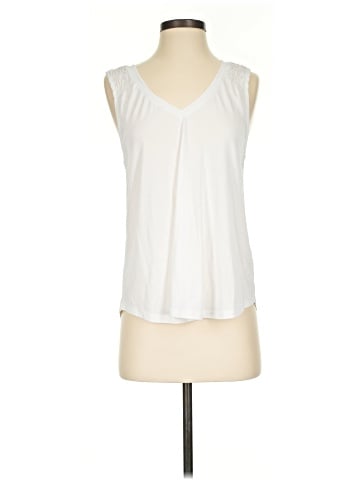 Mystree Sleeveless T-Shirt (view 1)