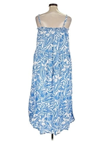 Old Navy Casual Dress (view 2)