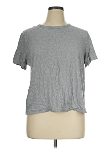 Gap Short Sleeve T-Shirt (view 1)
