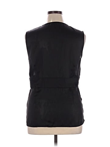 Attention Sleeveless Blouse (view 2)
