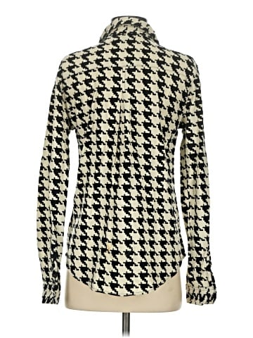 BDG Long Sleeve Button-Down Shirt (view 2)