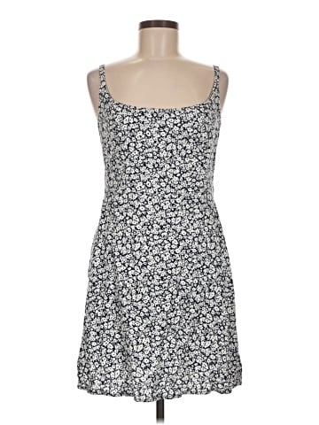 Old Navy Casual Dress (view 1)