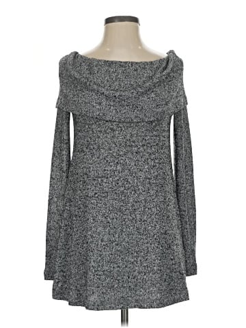 Eri + Ali Long Sleeve Turtleneck (view 1)